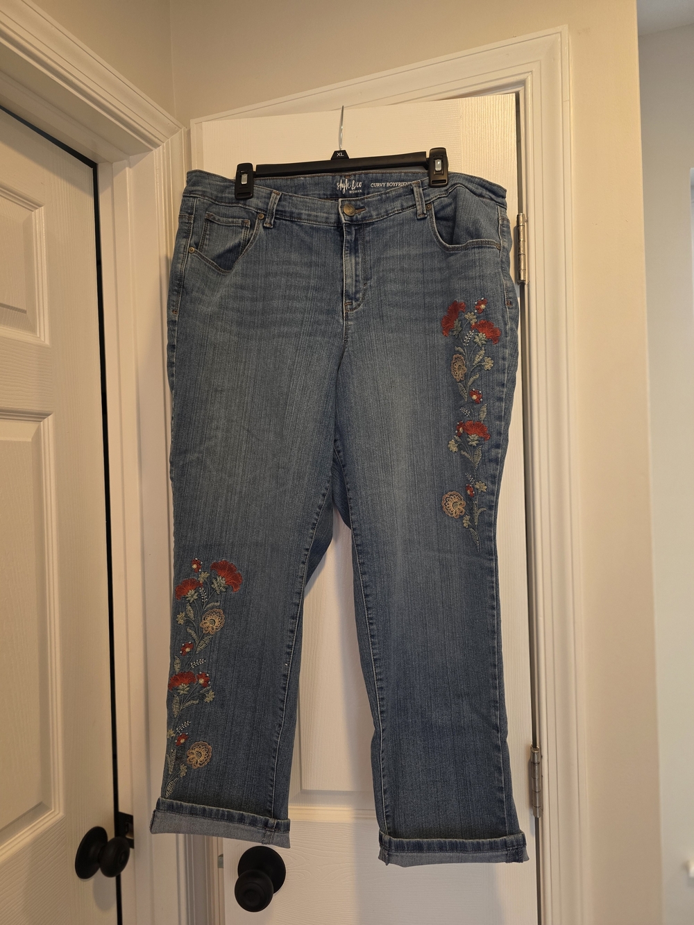 Style & Co Blue Embroidered Women’s Jeans